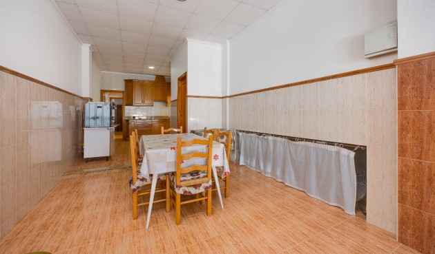Återförsäljning - Apartment -
Torrevieja - Paseo Maritimo