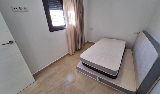 Återförsäljning - Town House -
Torrevieja - Centro