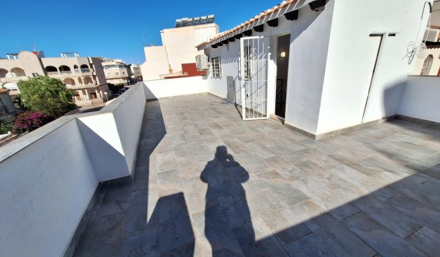 Återförsäljning - Town House -
Torrevieja - Centro