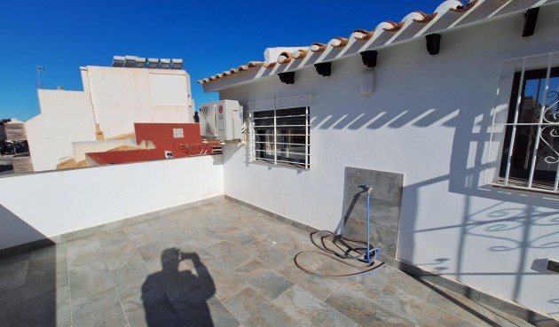 Återförsäljning - Town House -
Torrevieja - Centro