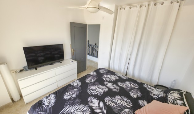 Reventa - Villa -
Villamartin - Costa Blanca