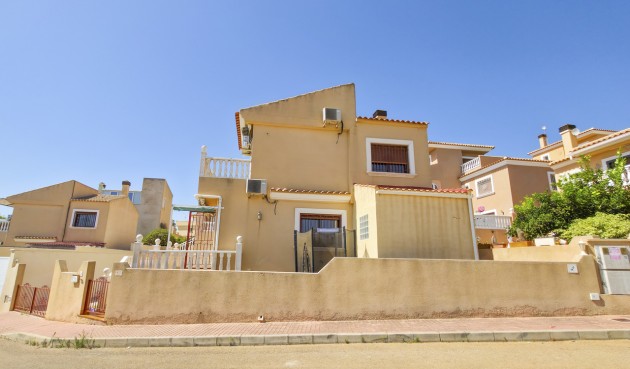 Reventa - Villa -
Villamartin - Costa Blanca