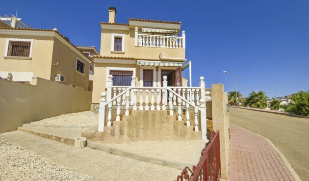 Reventa - Villa -
Villamartin - Costa Blanca