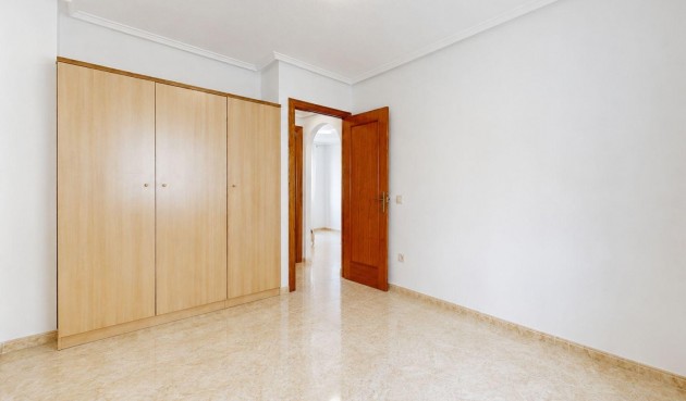 Återförsäljning - Takvåning -
Torrevieja - Centro