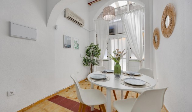 Reventa - Apartment -
Torrevieja - Estacion De Autobuses