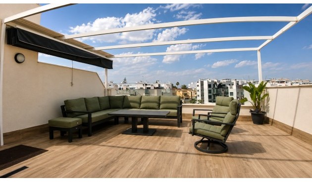 Reventa - Ático -
Orihuela Costa - Costa Blanca