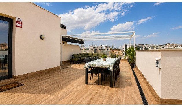 Reventa - Ático -
Orihuela Costa - Costa Blanca