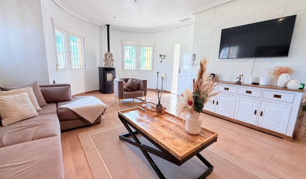 Resale - Villa -
Catral - Costa Blanca