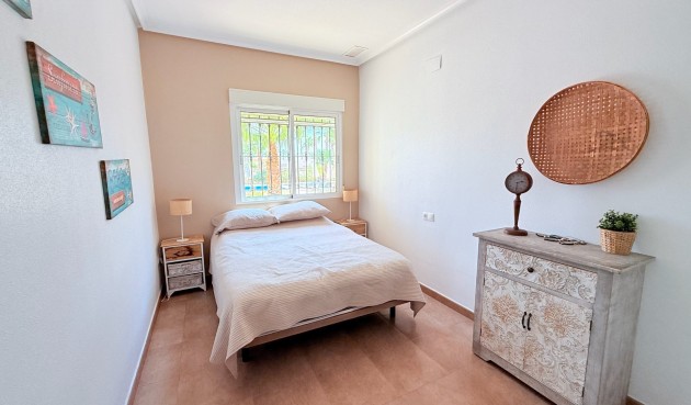 Reventa - Villa -
Catral - Costa Blanca