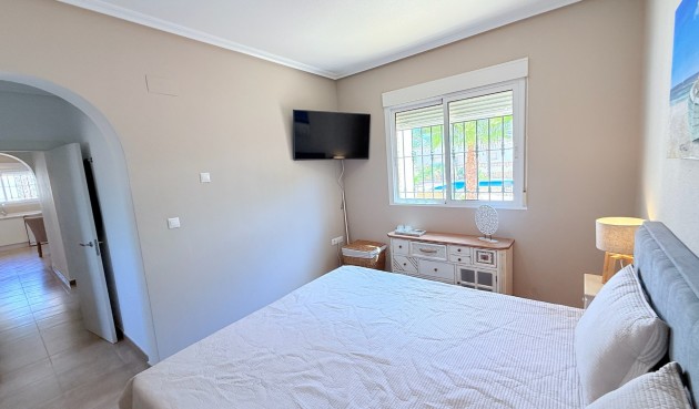 Reventa - Villa -
Catral - Costa Blanca