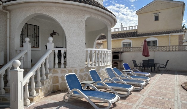 Återförsäljning - Villa -
Camposol - Inland