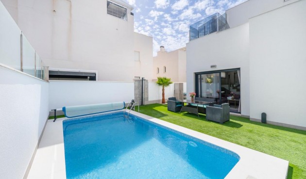 Reventa - Villa -
Torrevieja - Costa Blanca