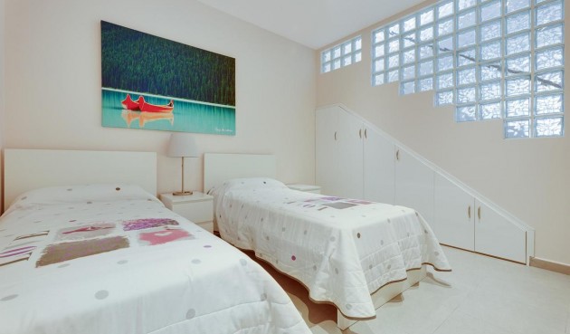 Reventa - Villa -
Torrevieja - Costa Blanca