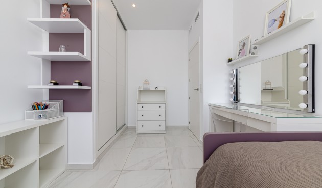 Återförsäljning - Town House -
Villamartin - Costa Blanca