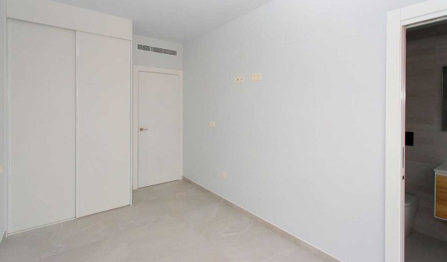 Återförsäljning - Apartment -
Torrevieja - Costa Blanca