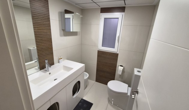 Återförsäljning - Apartment -
Torrevieja - Costa Blanca