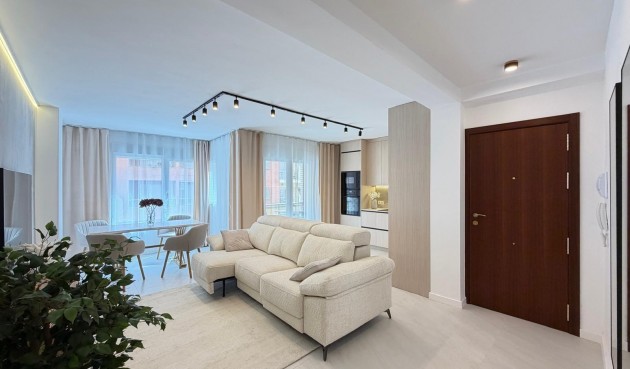 Resale - Apartment -
Torrevieja - Playa del Cura