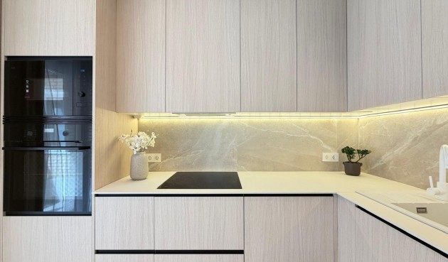 Resale - Apartment -
Torrevieja - Playa del Cura