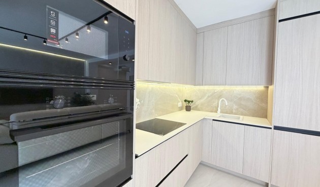 Resale - Apartment -
Torrevieja - Playa del Cura