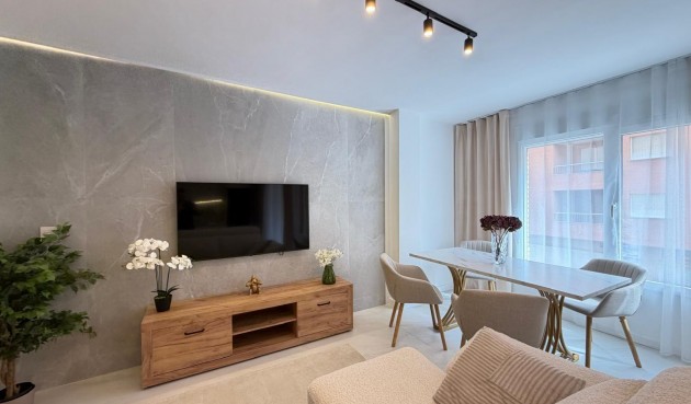 Resale - Apartment -
Torrevieja - Playa del Cura