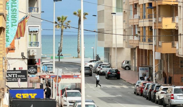 Resale - Apartment -
Torrevieja - Playa del Cura