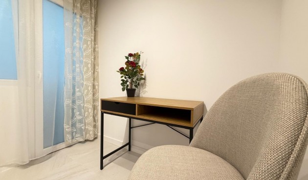 Resale - Apartment -
Torrevieja - Playa del Cura