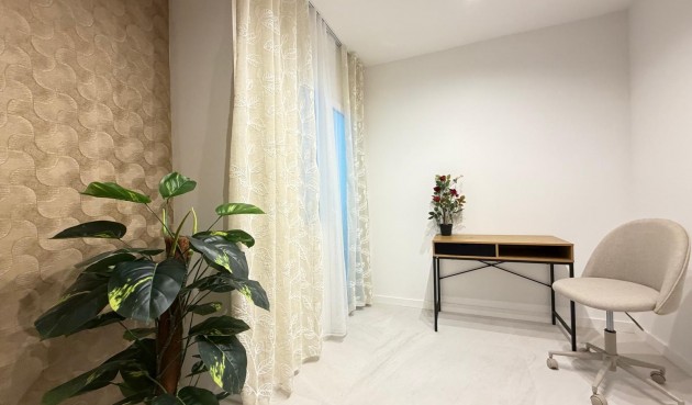 Resale - Apartment -
Torrevieja - Playa del Cura