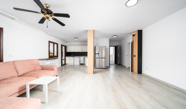 Återförsäljning - Villa -
Torrevieja - Los Balcones