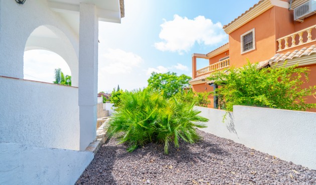 Återförsäljning - Villa -
Torrevieja - Los Balcones
