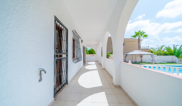 Återförsäljning - Villa -
Torrevieja - Los Balcones