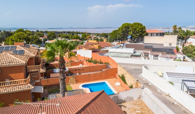Återförsäljning - Villa -
Torrevieja - Los Balcones