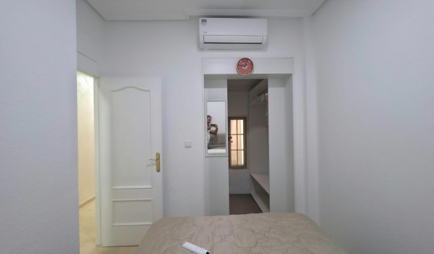 Reventa - Apartment -
Torrevieja - Nueva Torrevieja