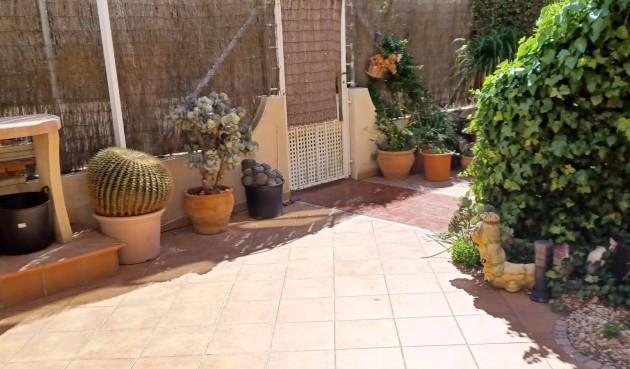 Resale - Bungalow -
Orihuela Costa - Los Almendros-la Florida