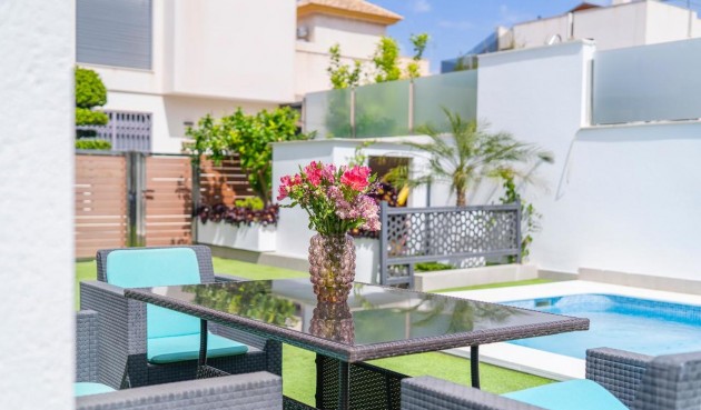 Brukt - Villa -
Torrevieja - Costa Blanca