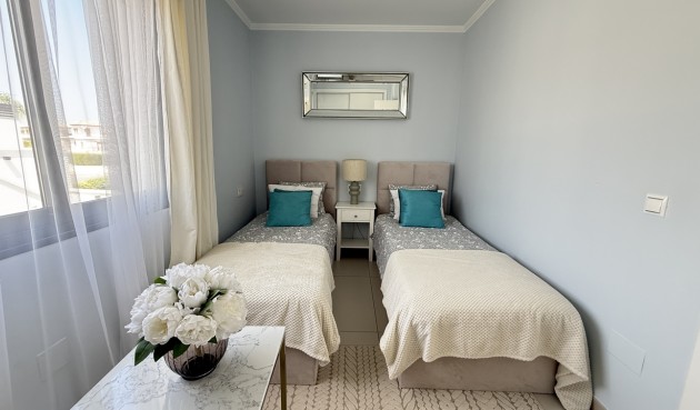 Resale - Town House -
Cabo Roig - Costa Blanca