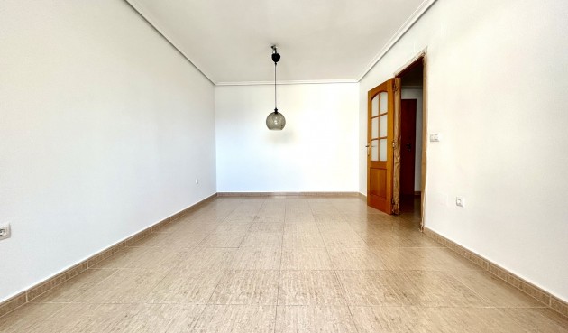 Återförsäljning - Apartment -
Torrevieja - Costa Blanca
