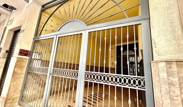 Återförsäljning - Apartment -
Torrevieja - Costa Blanca