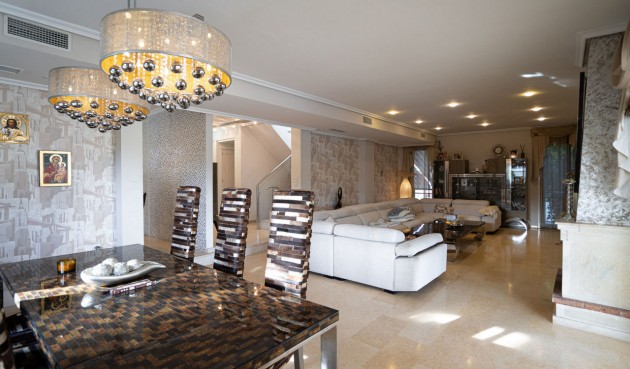Brukt - Villa -
La Mata - Costa Blanca