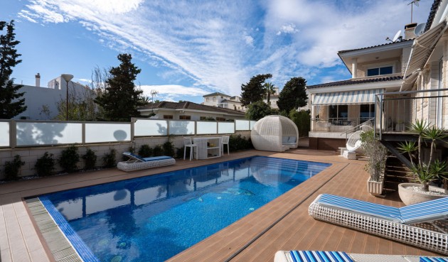 Brukt - Villa -
La Mata - Costa Blanca