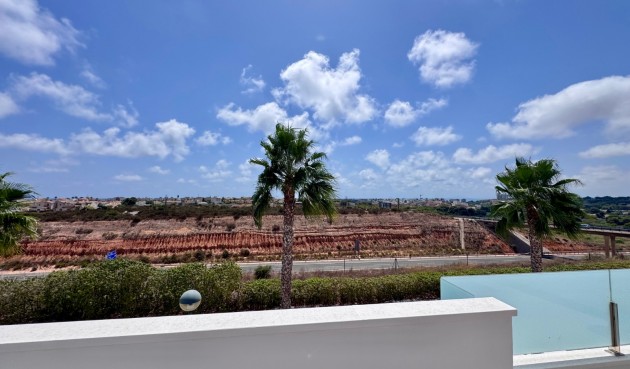 Resale - Town House -
Cabo Roig - Costa Blanca