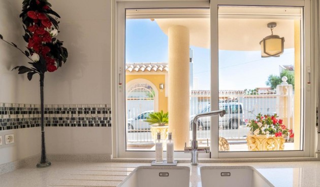 Återförsäljning - Villa -
San Miguel de Salinas - Inland