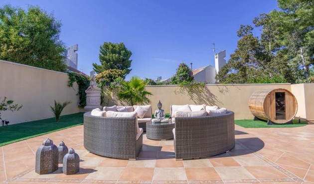 Återförsäljning - Villa -
San Miguel de Salinas - Inland