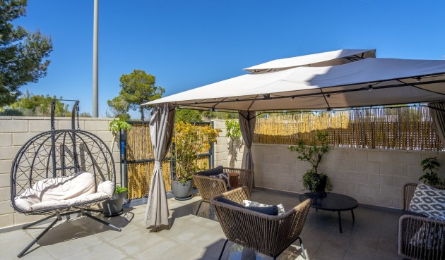 Brukt - Town House -
Villamartin - Costa Blanca
