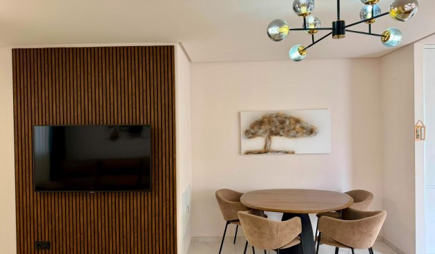 Resale - Apartment -
Torrevieja - aguas nuevas