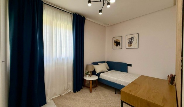 Resale - Apartment -
Torrevieja - aguas nuevas