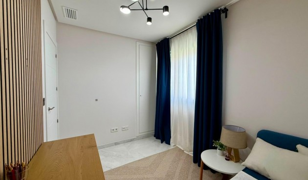 Resale - Apartment -
Torrevieja - aguas nuevas