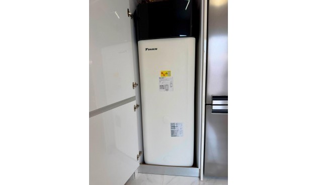 Resale - Apartment -
Torrevieja - aguas nuevas