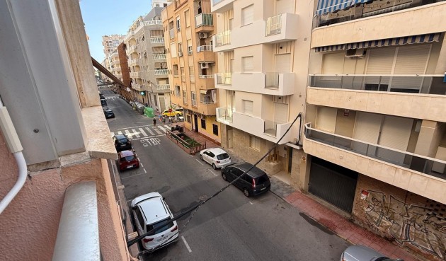 Reventa - Apartment -
Torrevieja - Playa de los Locos