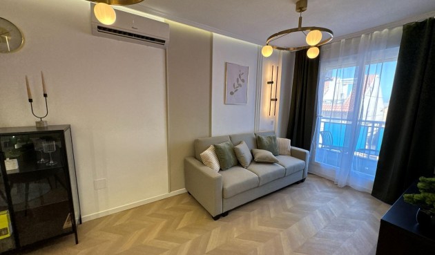 Återförsäljning - Apartment -
Torrevieja - Playa del Cura