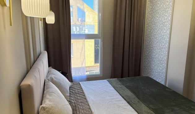 Återförsäljning - Apartment -
Torrevieja - Playa del Cura